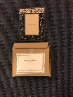Metal picture frame